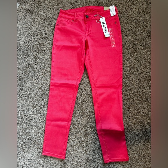 NWT - Maurices Pink Jeggings - Picture 1 of 3